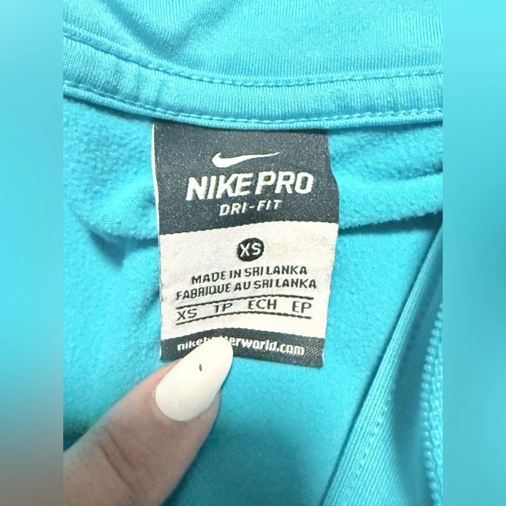 Nike Women's Aqua and Patterned Long Sleeve Top